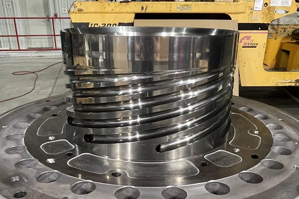 Picture of a die that has been cleaned.